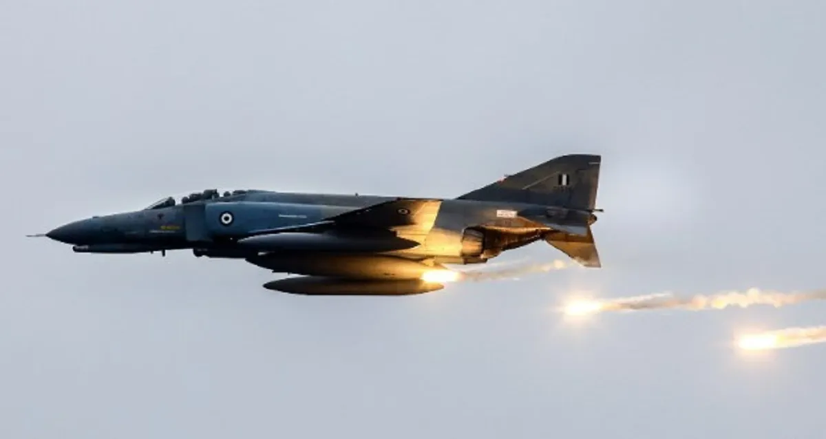چرا F-16 با وجود سرعت کمتر از F-4E همچنان جنگنده برتر محسوب می‌شود؟