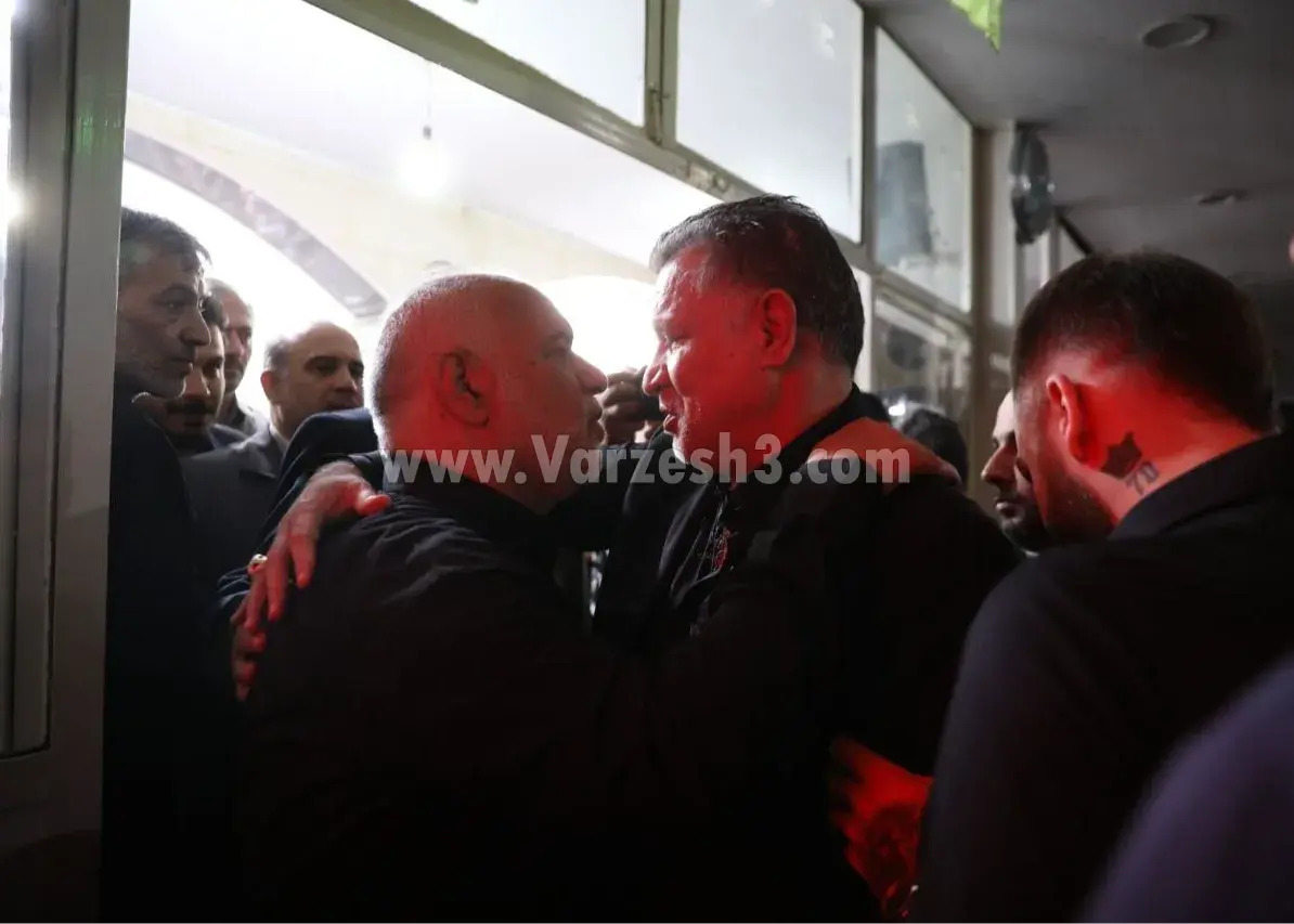 دایی در آغوش مدیرعامل سابق پرسپولیس