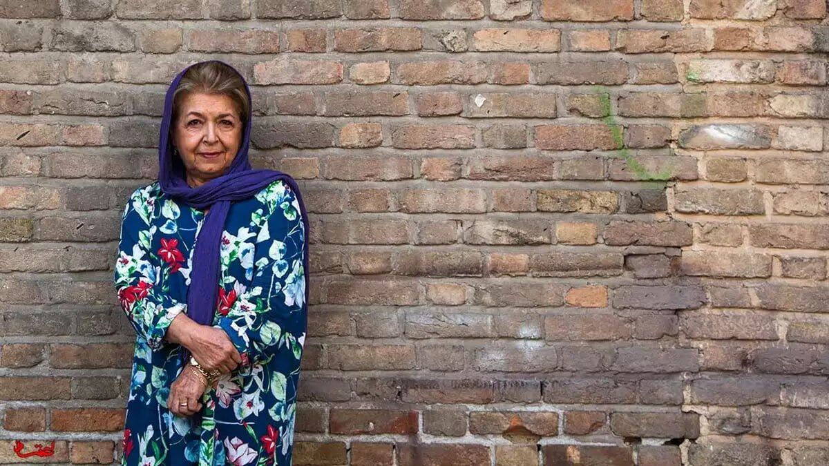 لیلی گلستان: ناامیدی برای آینده هنرهای تجسمی ایران وجود ندارد/جای قالیچه روی دیوار نیست
