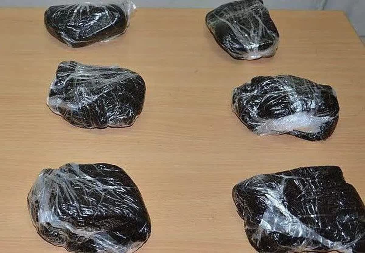 کشف بیش از ۱۰ کیلوگرم تریاک در دلفان