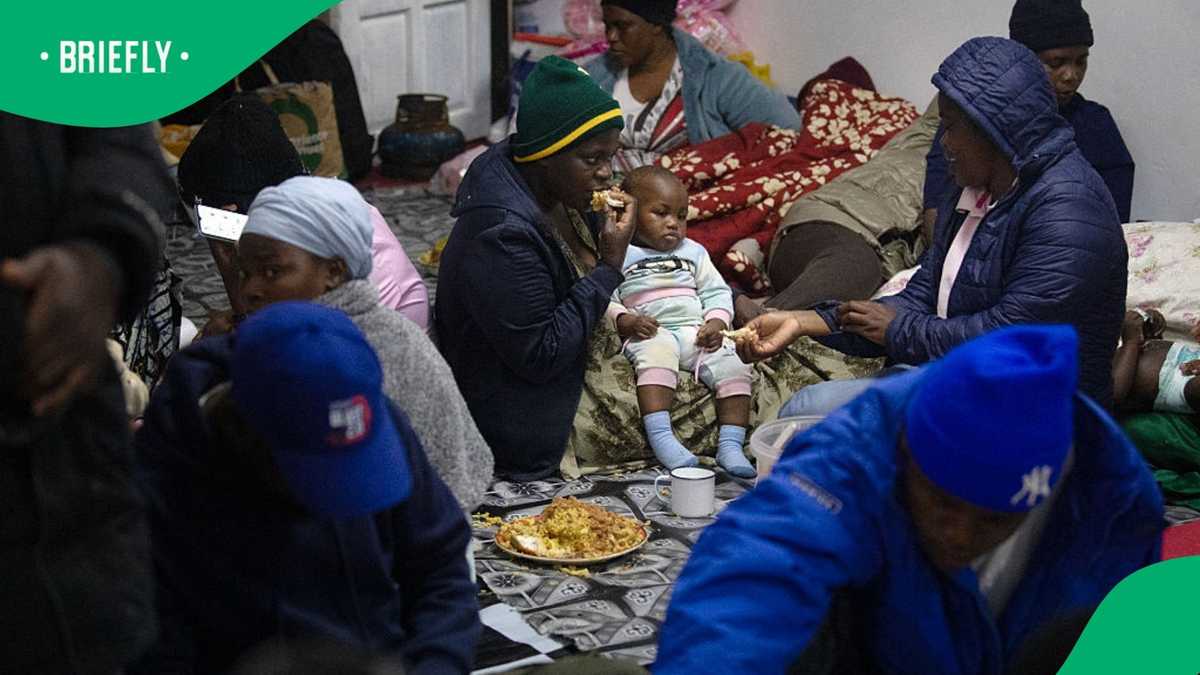 مالاویایی ها آفریقای جنوبی را ترک می کنند: 2 وسیله نقلیه مسافربری اولیه خارج شدند