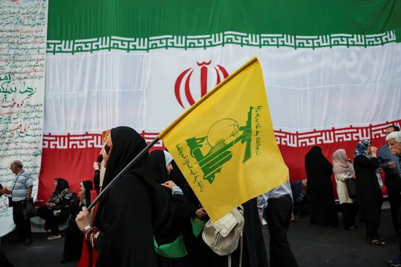 ایران حمایت از حزب الله را با شک و تردید گسترده تر توافق صلح اعلام می کند