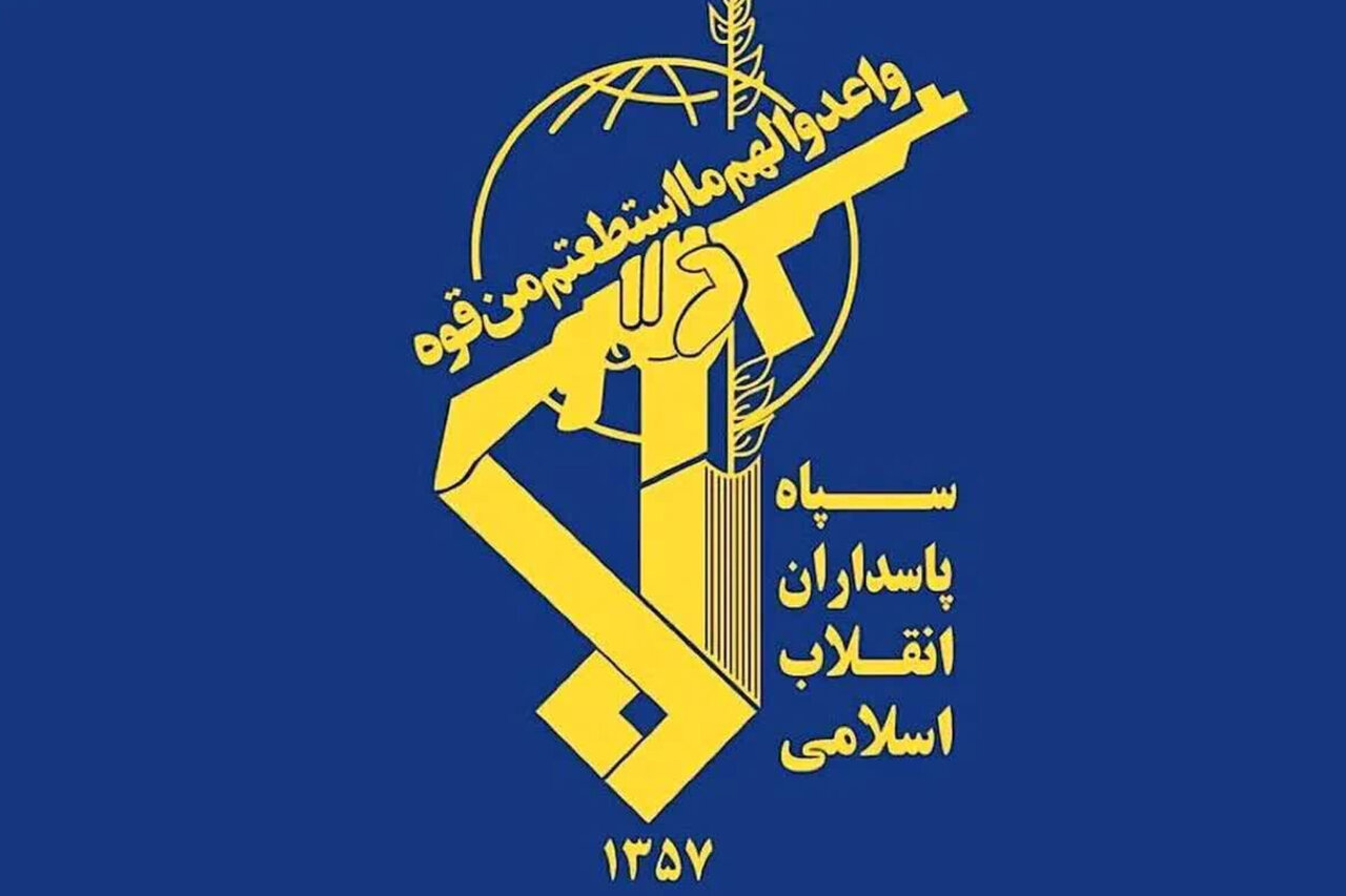 تقدیر فرمانده کل سپاه از مداحان و هنرمندان حاضر در کنار مردم مبعوثشده