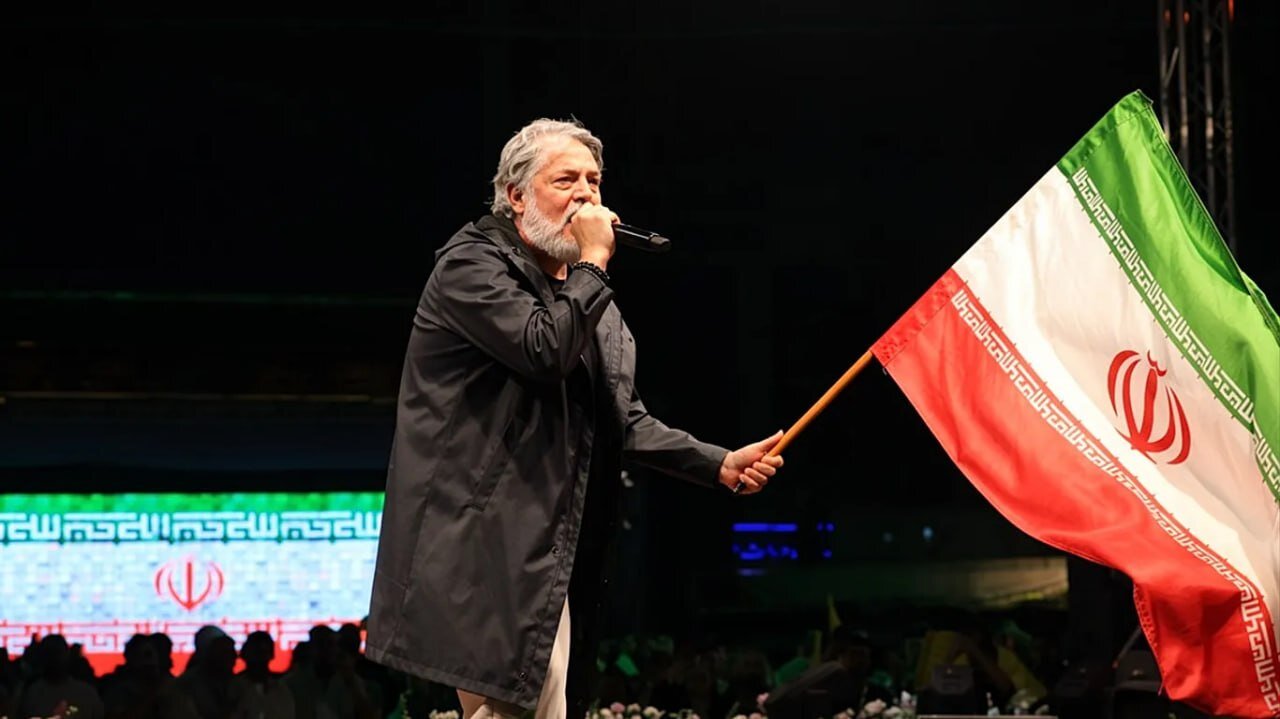 ورشکستگی هنری یا بازگشت شجاعانه به وطن؟ / واکاوی دیدگاههای کاربران «خبرآنلاین» درباره حضور قیصر در تهران