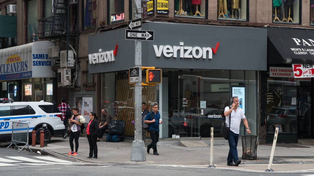 Verizon، AT&T با مشکلات عمده دادههای مشتری مواجه هستند