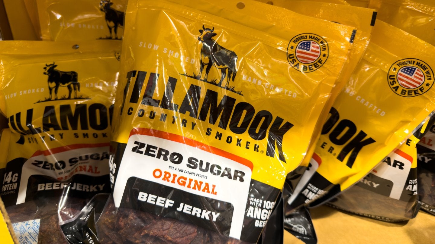 Second Nature Brands با معامله Tillamook وارد میان وعده های گوشتی می شود