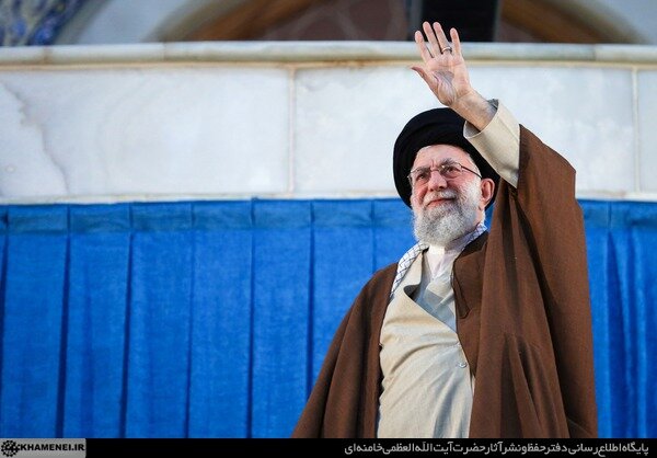 آمادگی برای صدور ویزای شرکتکنندگان خارجی در مراسم تشییع رهبر شهید
