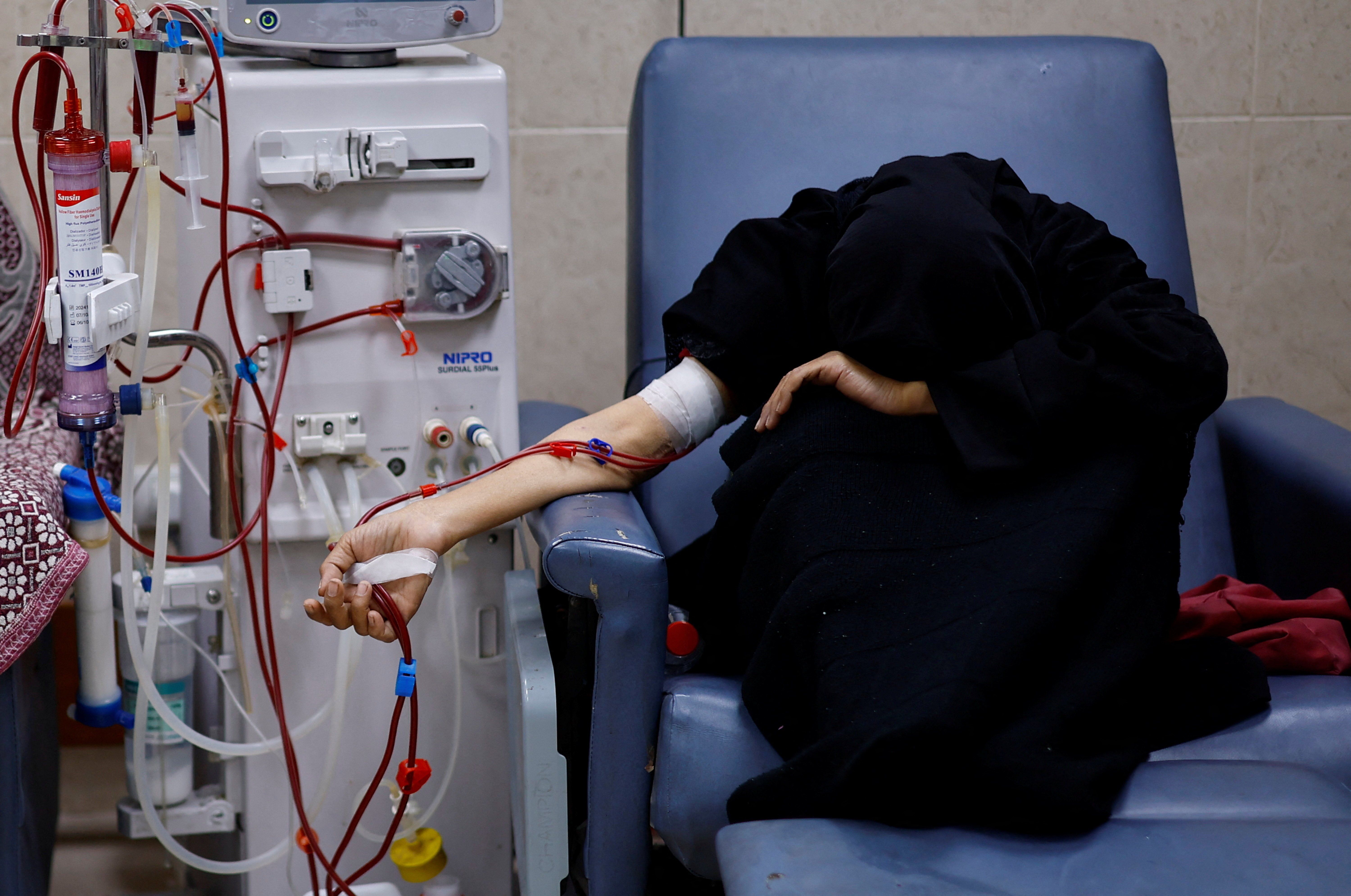غزه می گوید 16500 فلسطینی بیمار به دام افتاده اند زیرا اسرائیل گذرگاه ها را بسته نگه می دارد