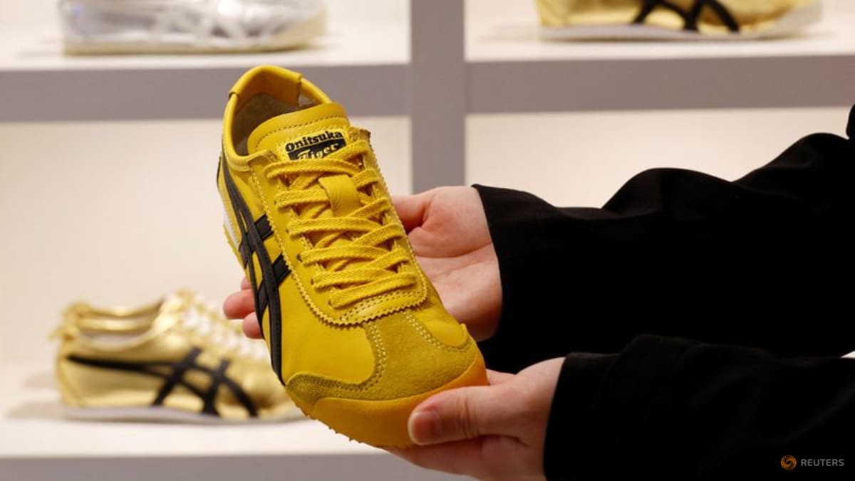 Asics ژاپن کسب و کار Onitsuka Tiger را منحرف می کند
