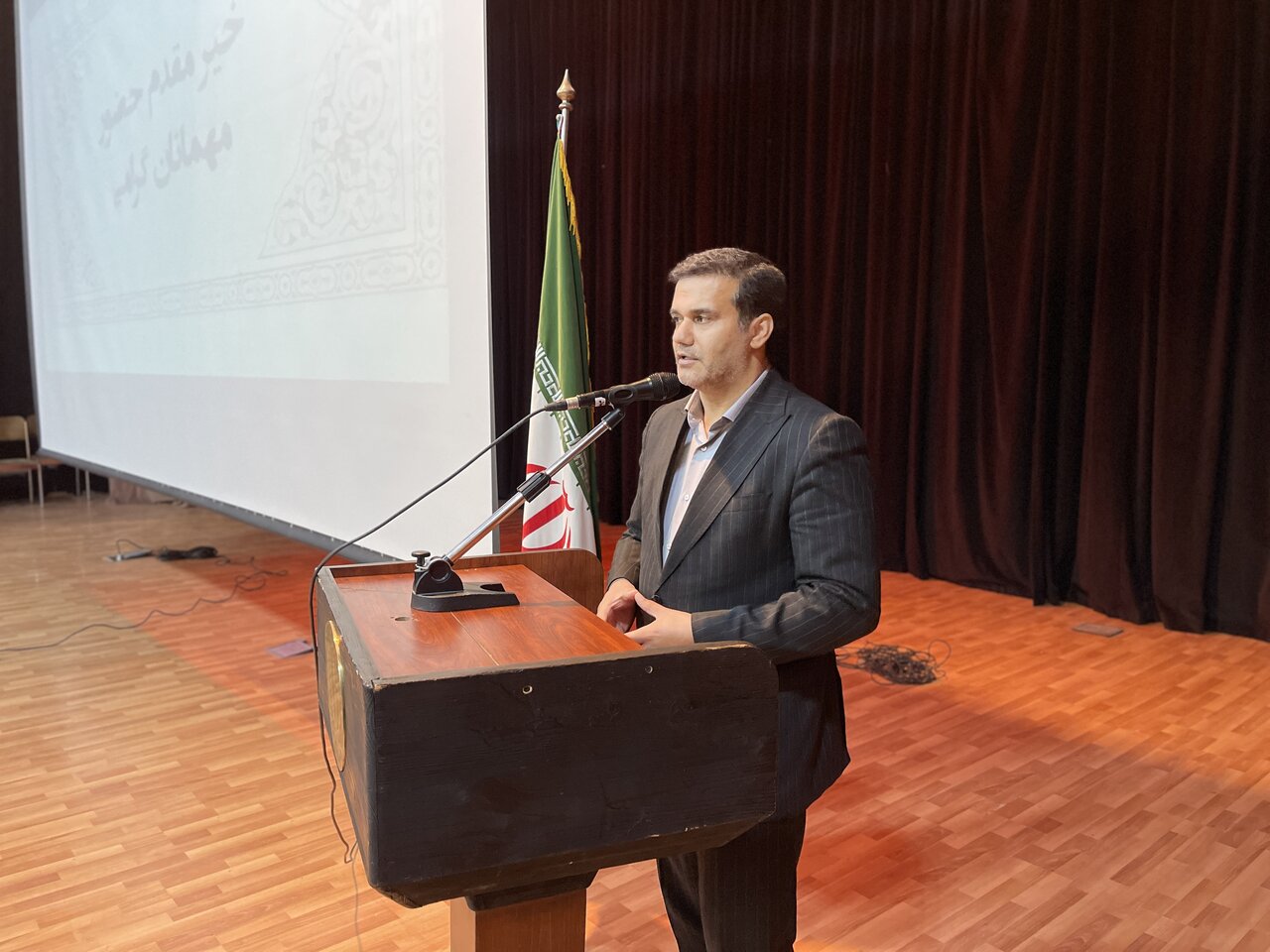 کوتاهی در زمینه تامین سوخت در رزن پذیرفتنی نیست