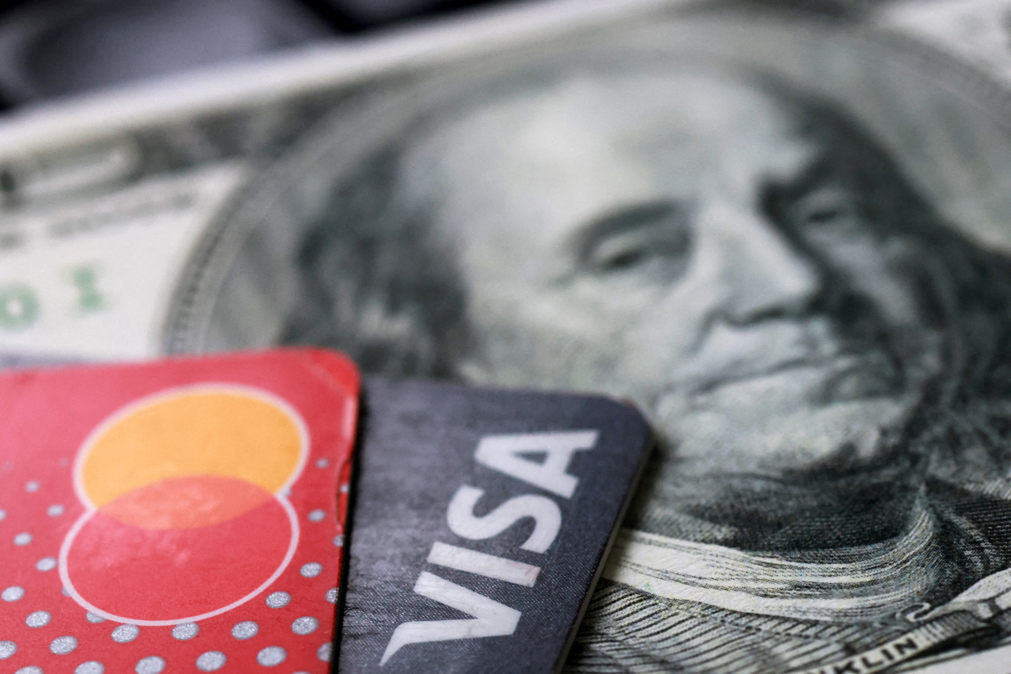 منظور از تسویه هزینه 38 میلیارد دلاری Visa, Mastercard برای کاربران کارت اعتباری چیست