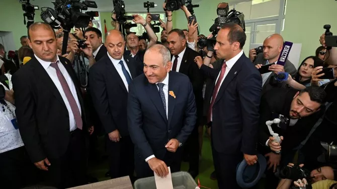 انتخابات پارلمانی ارمنستان: نمایی از آذربایجان