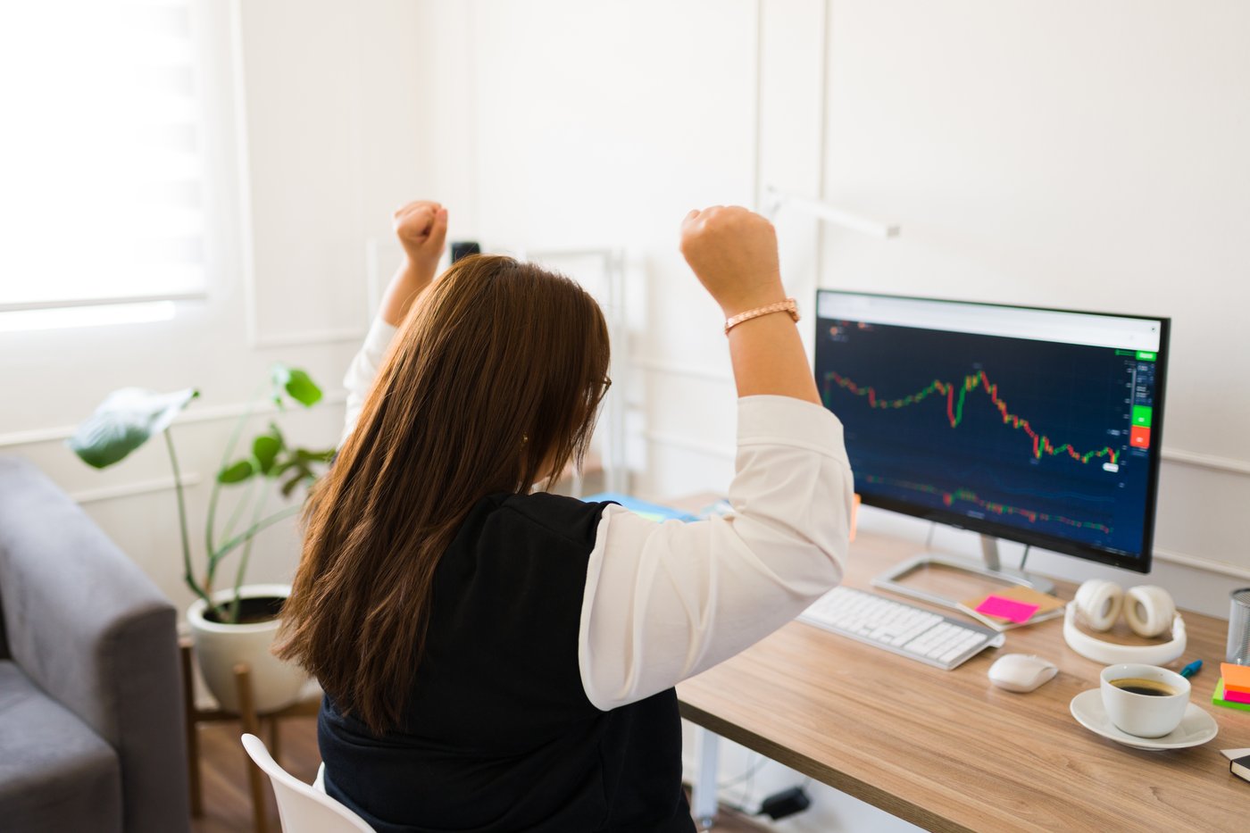 S&P 500 امسال تاکنون 8 درصد افزایش یافته است. در اینجا آنچه تاریخ به سرمایه گذاران پیشنهاد می کند در حال حاضر انجام دهند، آمده است.