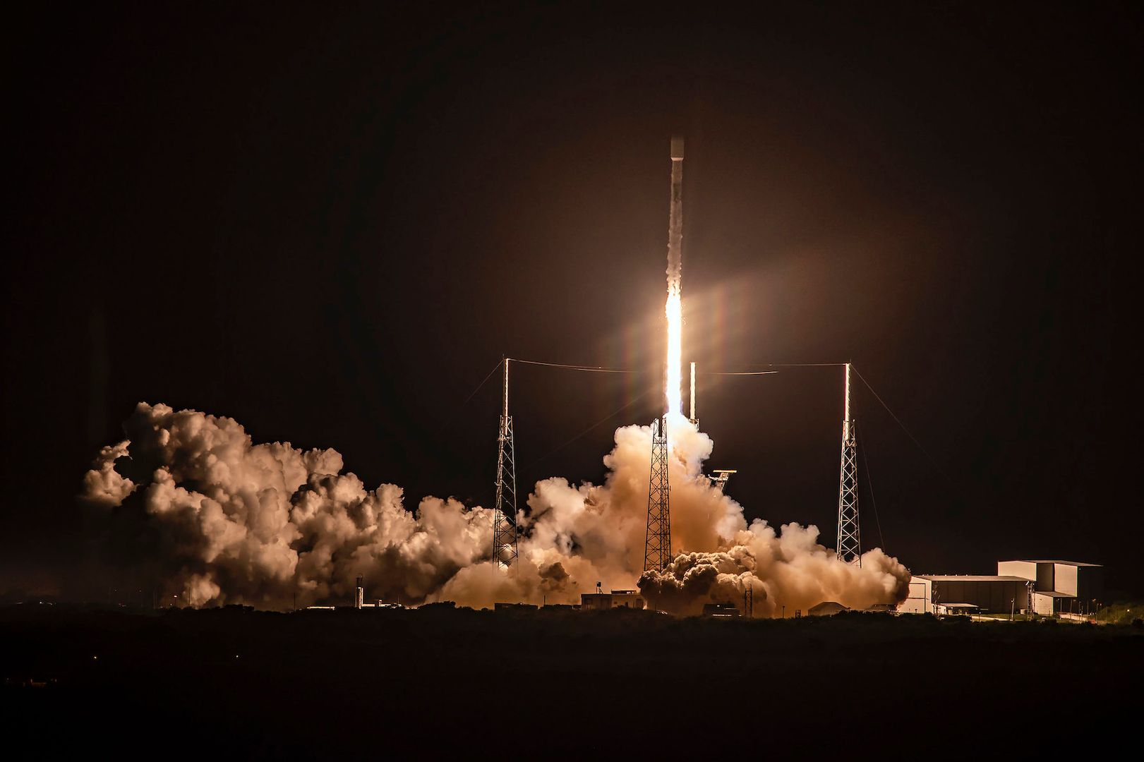 IPO معامله شده با رمزارز SpaceX به شدت در حال کاهش بود. اکنون ارزش آن به 2.4 تریلیون دلار افزایش می یابد
