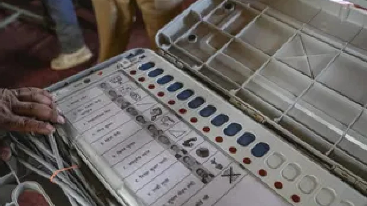آتش سوزی کلکته: SIT با شروع کاوشگر به آتش سوزی که 4000 EVM را نابود کرد تشکیل شد