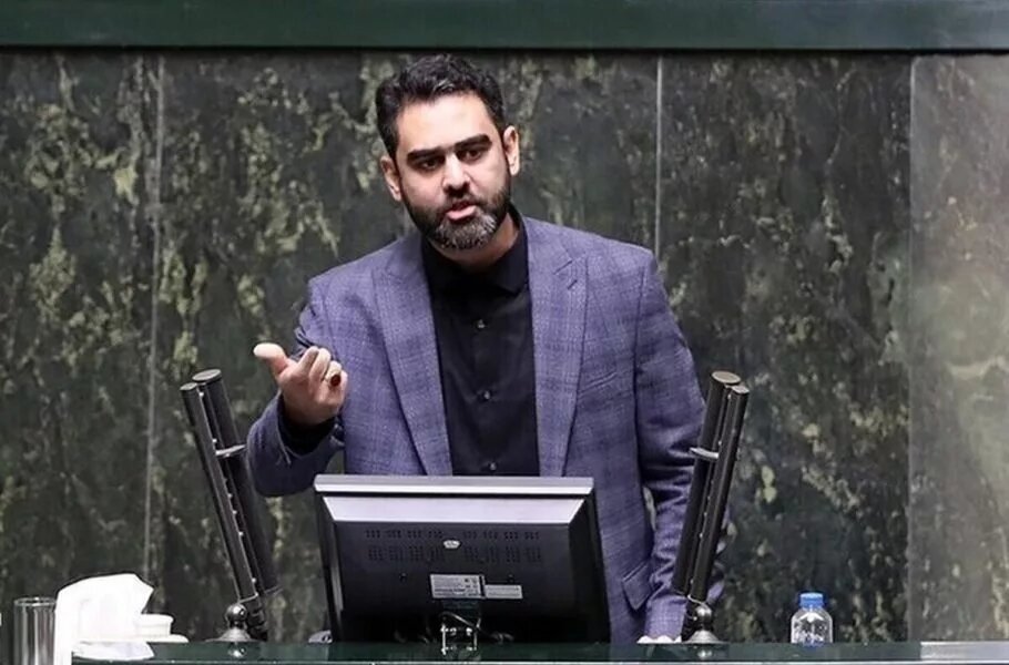 کپی پیست ادعای نبویان در صفحه امیرحسین ثابتی