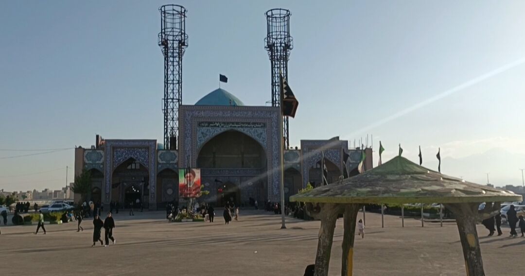 اقامه عزای محرم در بقعه سید صدرالدین اردبیل/ فیلم