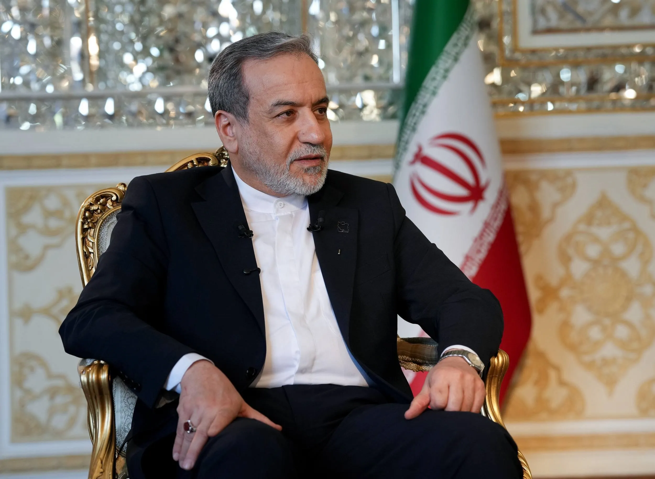 عراقچی: رفع تحریم و برنامه هستهای در دور دوم بحث میشود