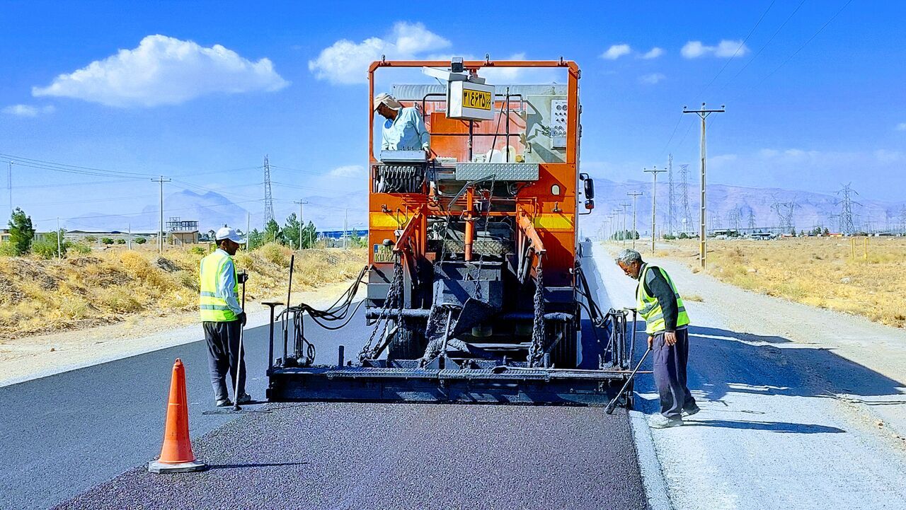 شریانهای تازهای در رگهای آذربایجان غربی؛ وقتی آسفالت، معنای آبادانی میدهد
