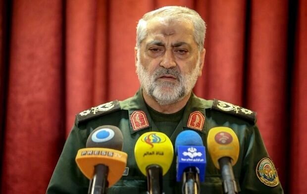 سخنگوی ارشد نیروهای مسلح: جمهوری اسلامی اجازه نمی‌دهد ترامپ آبرومندانه از تبعات اقدامات خود رها شود/ توییت و جنگ روانی مشکلی برای آمریکا حل نمی‌کند