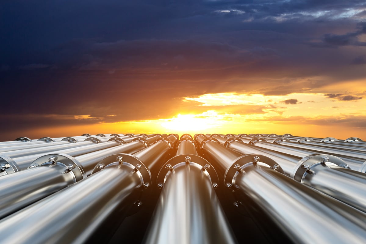 سهام خط لوله رو به رو: آیا Enbridge یا Oneok بهتر است در حال حاضر خرید کنید؟