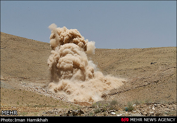 عملیات انفجار در معدن شن و ماسه اسب‌چران دماوند انجام می‌شود