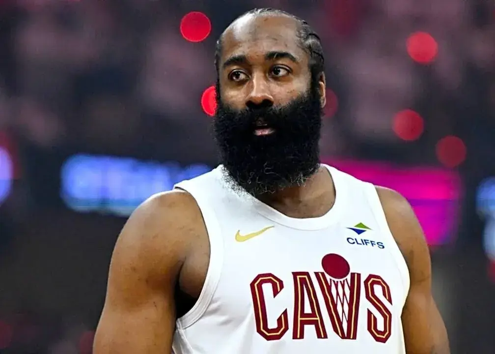 دردسر بزرگ برای هاردن در بدترین زمان ممکن:/ ‏بازداشت ستاره NBA به اتهام حمل اسلحه!