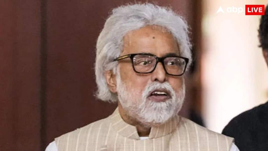 دستیار معتمد ماماتاس، سودیپ باندوپادحیای پس از ملاقات با آمیت شاه به کمپ شورشیان TMC می پیوندد.