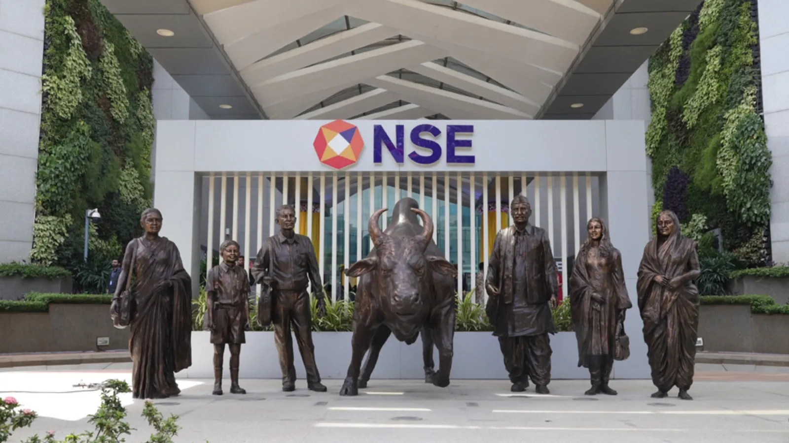 NSE IPO: صرافی احتمالاً پیش نویس اوراق را در 15 تا 16 ژوئن ارسال می کند. ممکن است مشکل کاملاً OFS باشد
