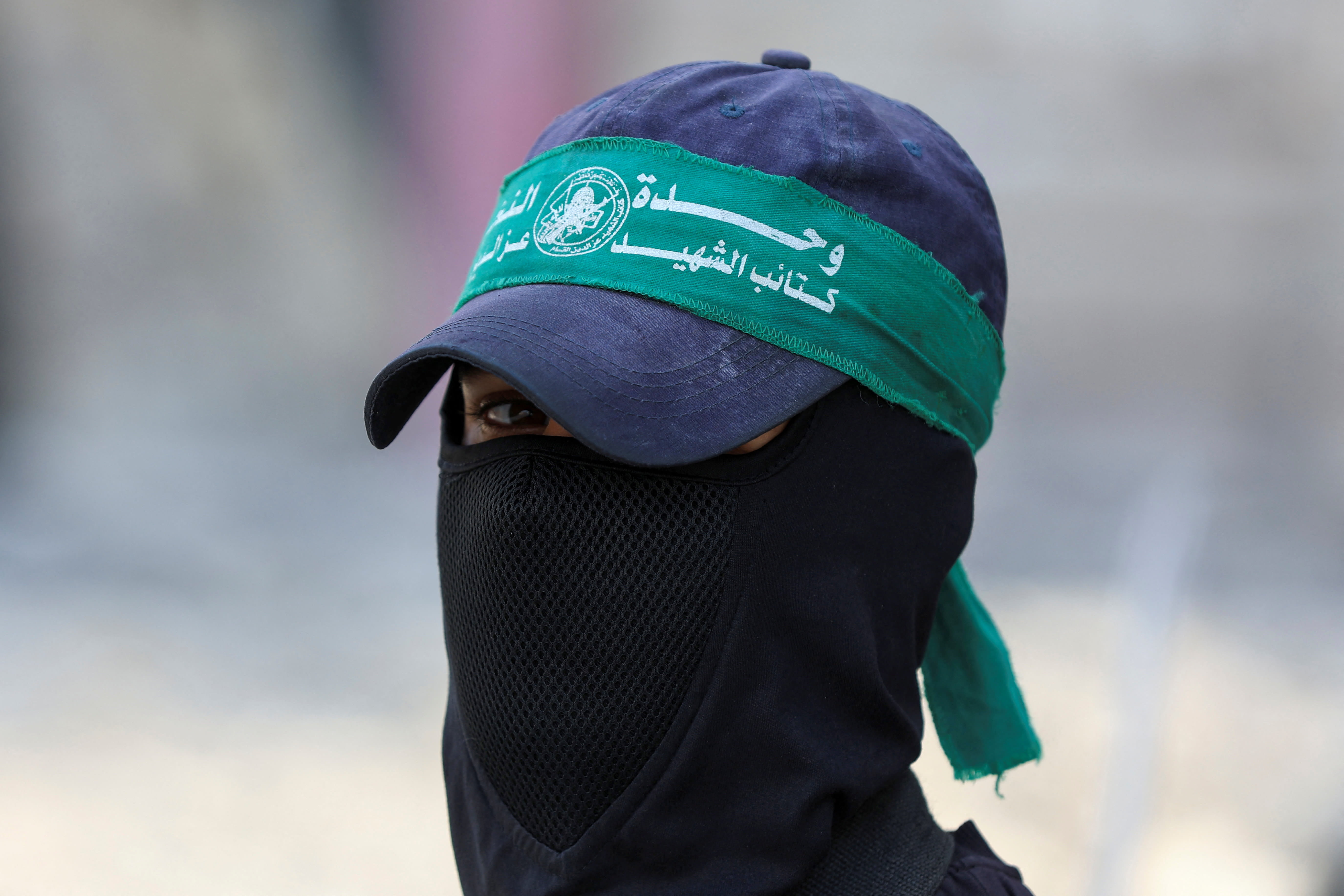حماس مسئولیت را بر عهده گرفت و از تیراندازی گزارش شده به افسر ارتش اسرائیل در جریان عملیات کرانه باختری تمجید کرد.