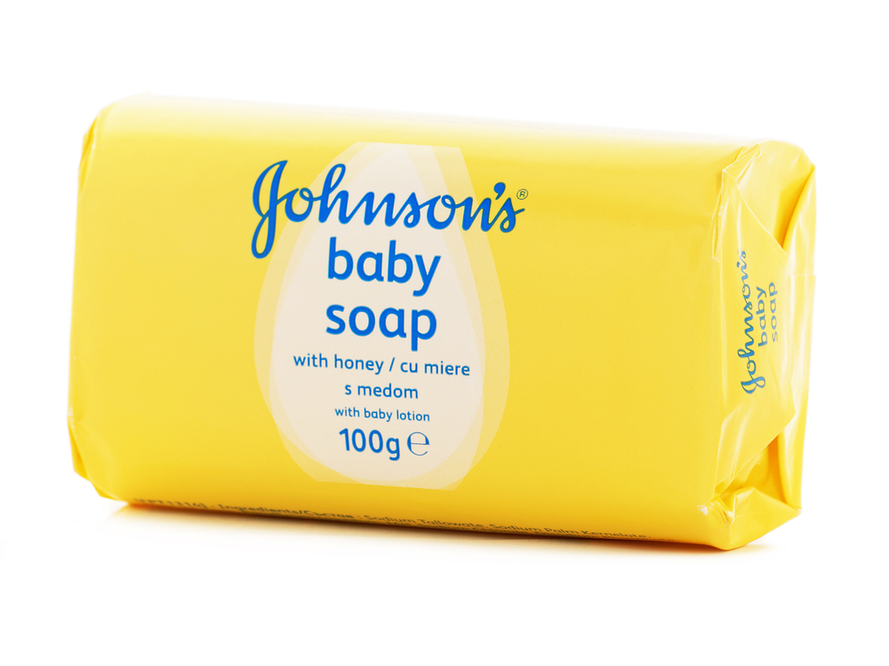 جیم کرامر توضیح می دهد که سهام جانسون و جانسون (JNJ) افزایش یافته است
