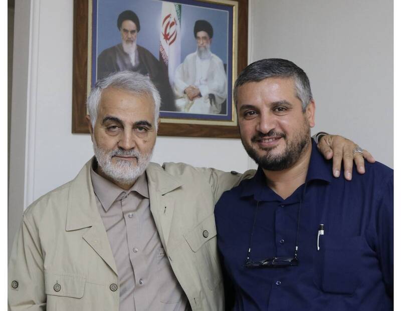 تصویر شهید «حاج علی موسی دقدوق» در کنار شهید سلیمانی