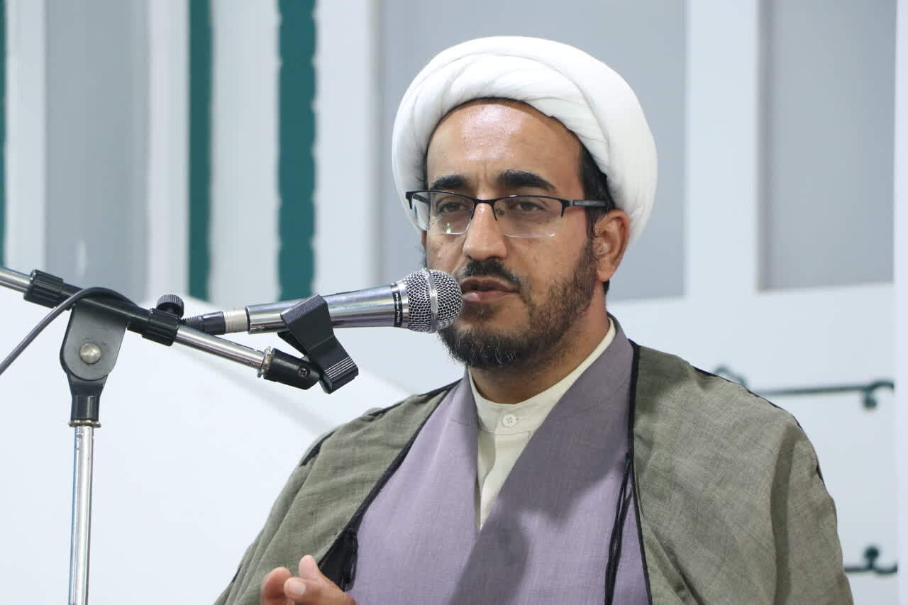 اختلافافکنی و دوقطبیسازی از اهداف اصلی دشمنان است