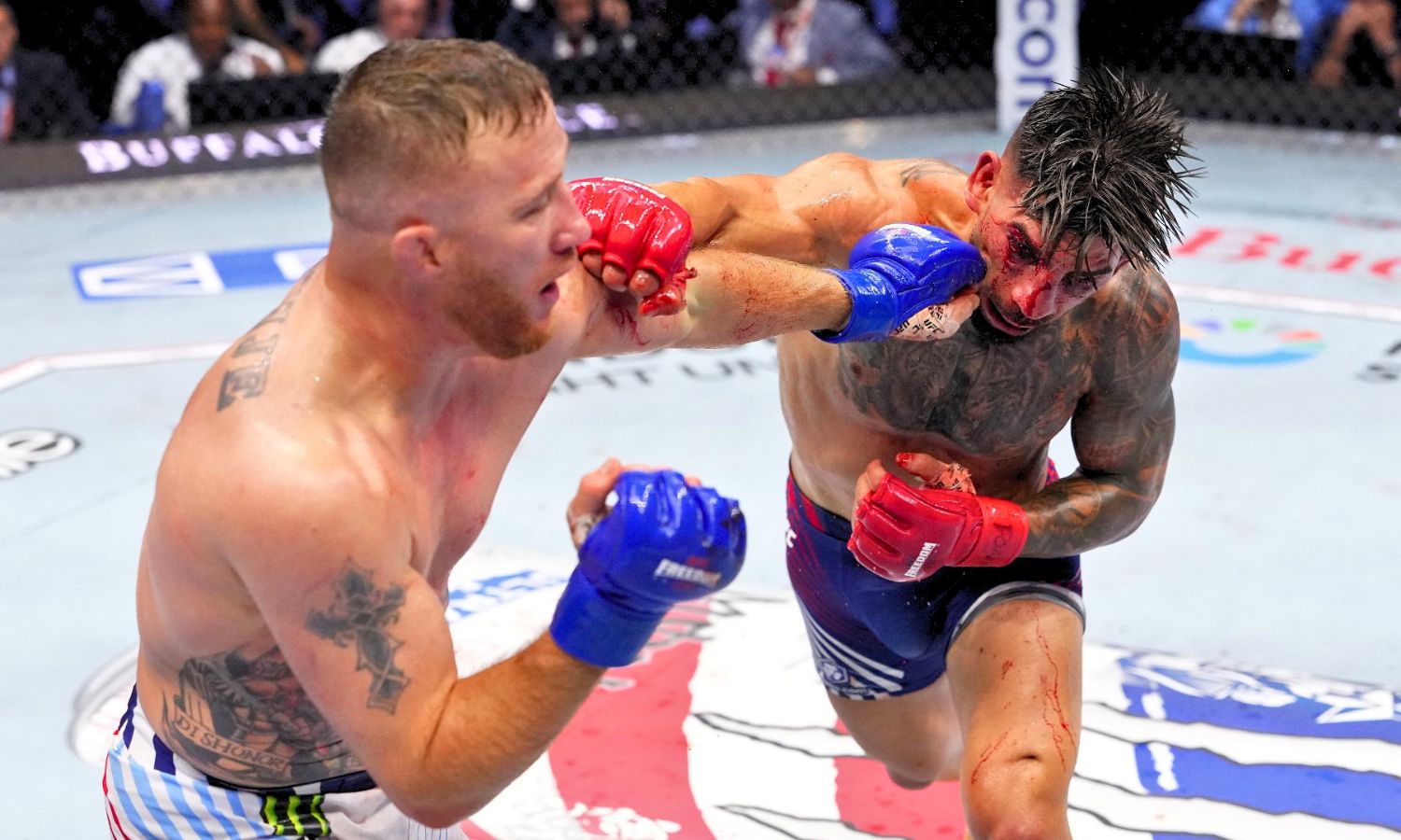 Gaethje برنده مبارزه حماسی با Topuria برای کسب عنوان UFC Freedom 250 شد