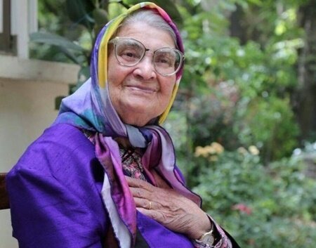 زنی که مادر بچههای ایران است!