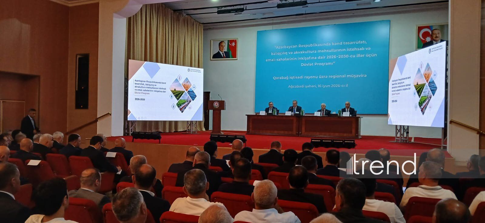آغج آبادی آذربایجان میزبان مناظره درباره برنامه جدید دولتی برای توسعه کشاورزی است (عکس)