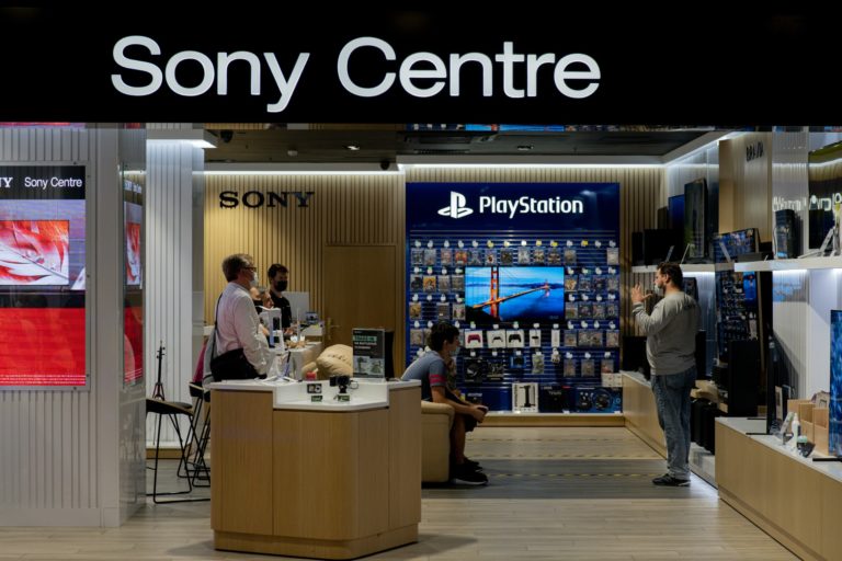 سونی (SONY) نشان می دهد که چرا داستان سود پلی استیشن فراتر از سخت افزار کنسول حرکت می کند