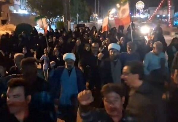 راهپیمایی شبانه مردم انقلابی آبدان