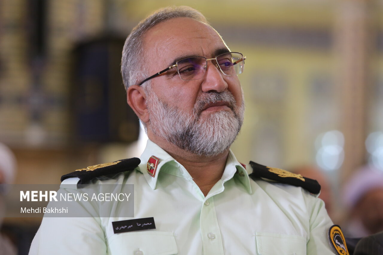 فرمانده انتظامی قم: مزارع مخفی خشخاش را با پهپاد رصد و شناسایی می‌کنیم