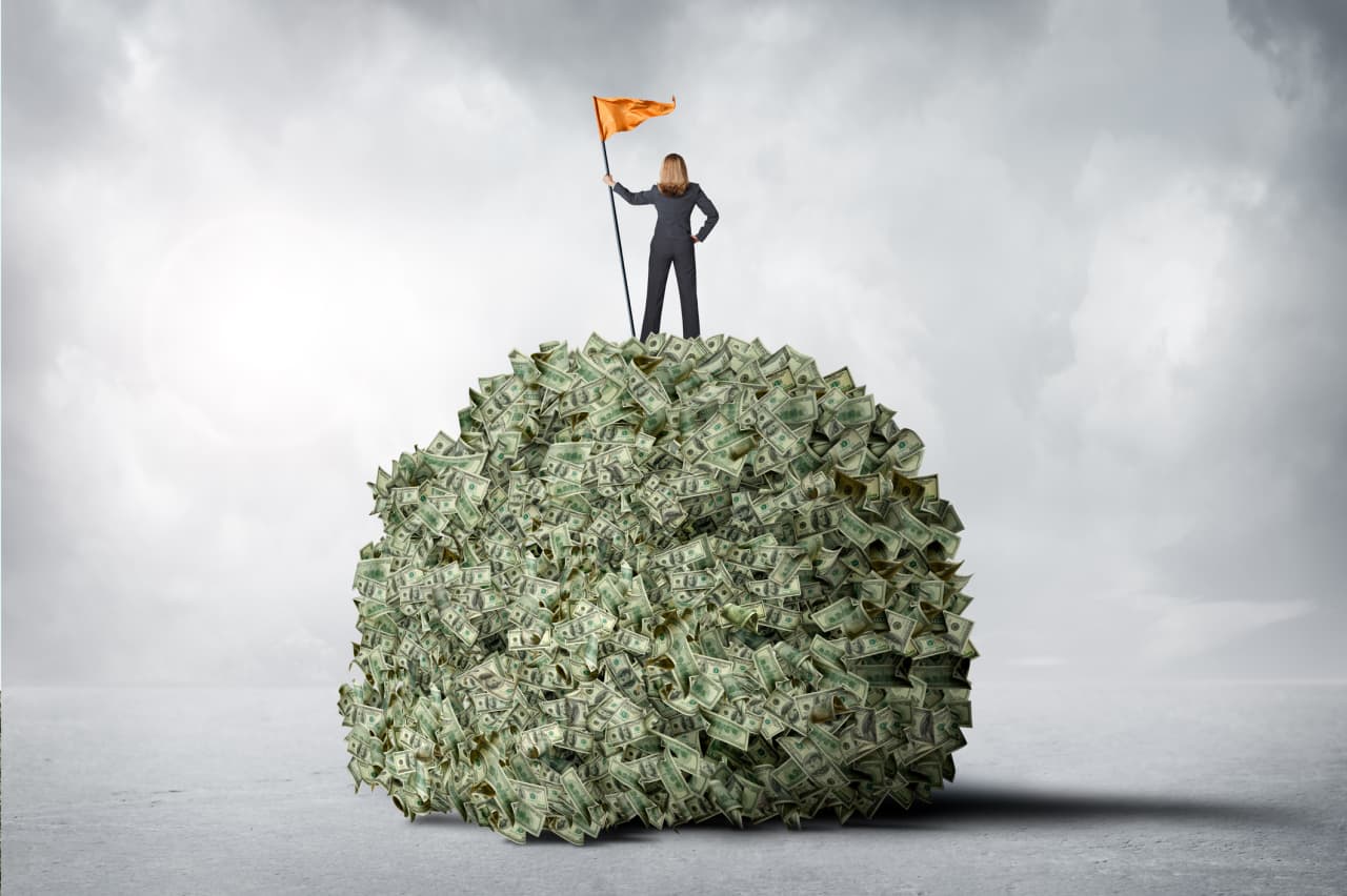 از خرج کردن پول بازنشستگی خود می ترسید؟ در اینجا یک راه برای غلبه بر ترس از تمام شدن وجود دارد.