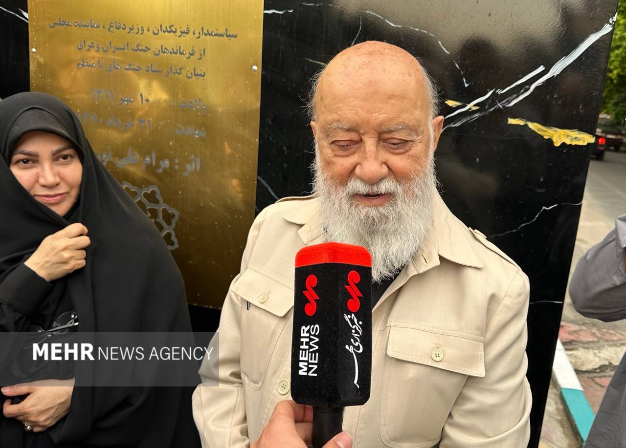 حزب الله با همان اعتقادی که شهید چمران پایهگذارش بود، ایستادگی کرد