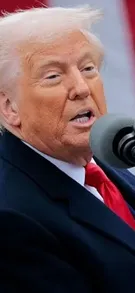 ترامپ هنگام ورود به نشست گروه 7: سلام، رئیس منم! (خنده حضار)