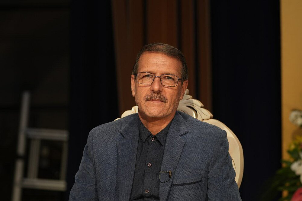 خیلیها مدعی «شعر آیینی» شدهاند!