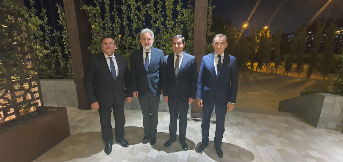 آذربایجان و رومانی در جریان نشست سطح بالا در باکو در مورد شراکت استراتژیک گفتگو کردند