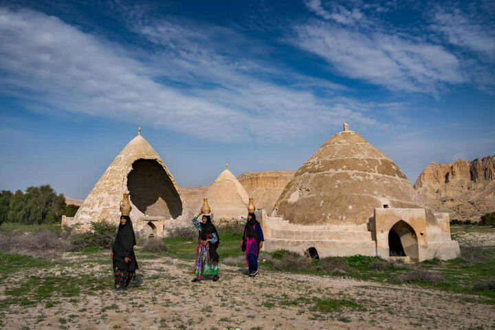 جشنواره آیینی «چارو»؛ پیوند ناگسستنی  معماری و زندگی در غرب هرمزگان