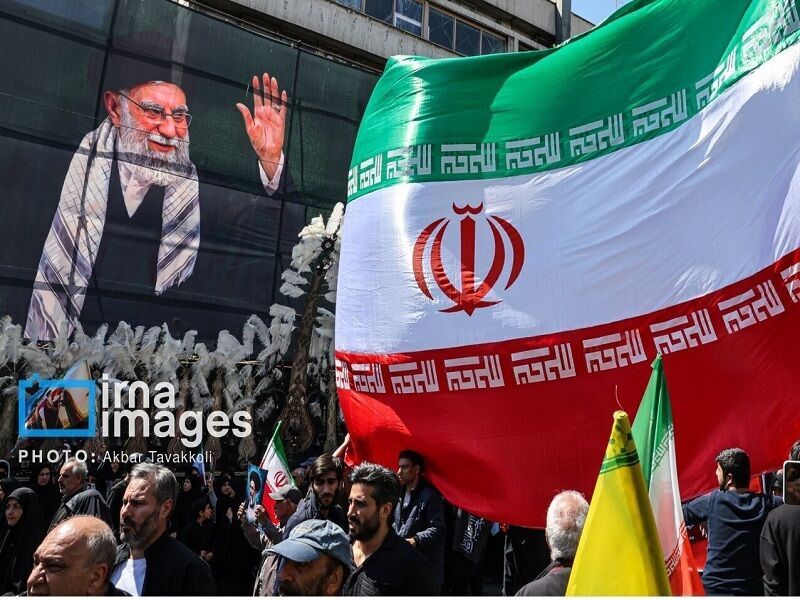 استاندار یزد از تشکیل ۱۷ کمیته تخصصی برای بزرگداشت مراسم رهبر شهید در استان خبر داد