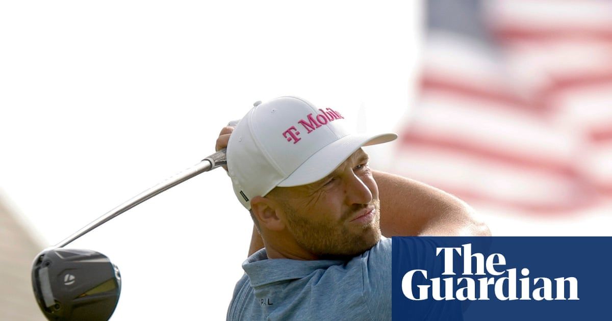 قبل از اینکه تاریکی دور اول را متوقف کند، Wyndham Clark در US Open غرش میکند