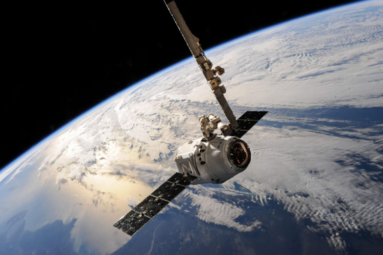 چگونه Astroscale (ASRHF) از سرمایه گذاری جدید و مشارکت های اپراتور برای مقیاس بندی خدمات در مدار استفاده می کند