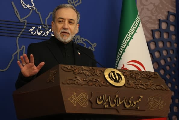 وزیر خارجه ایران گفت: آمریکا مسئول پایان دادن به جنگ در همه جبهه ها از جمله لبنان است