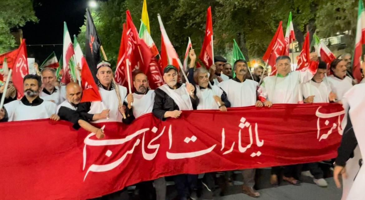 اجتماع صد و یازدهم؛ شهرکردی‌ها کفن‌پوش آمدند